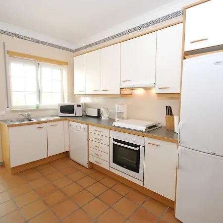 Praia D'el Rey Apartment *